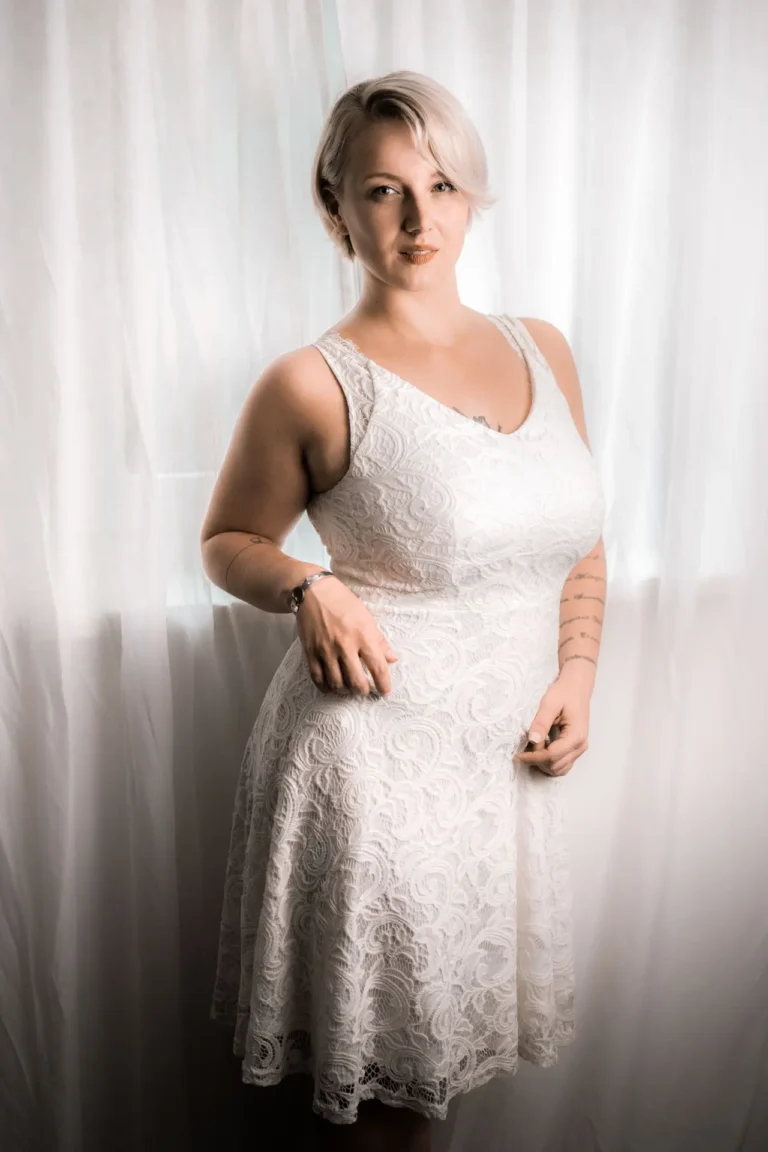 Boudoir und Akt - Eine Frau mit Kurven