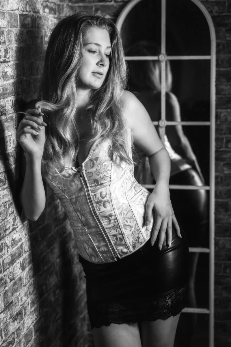 Denise - Ein bisschen Club, Alltag und Boudoir