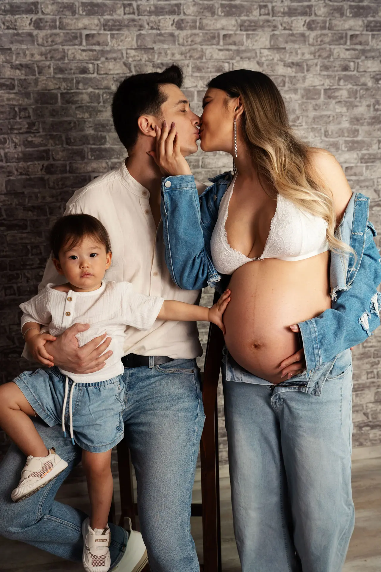 Lässiges Babybauch und Familienshooting in Leipzig