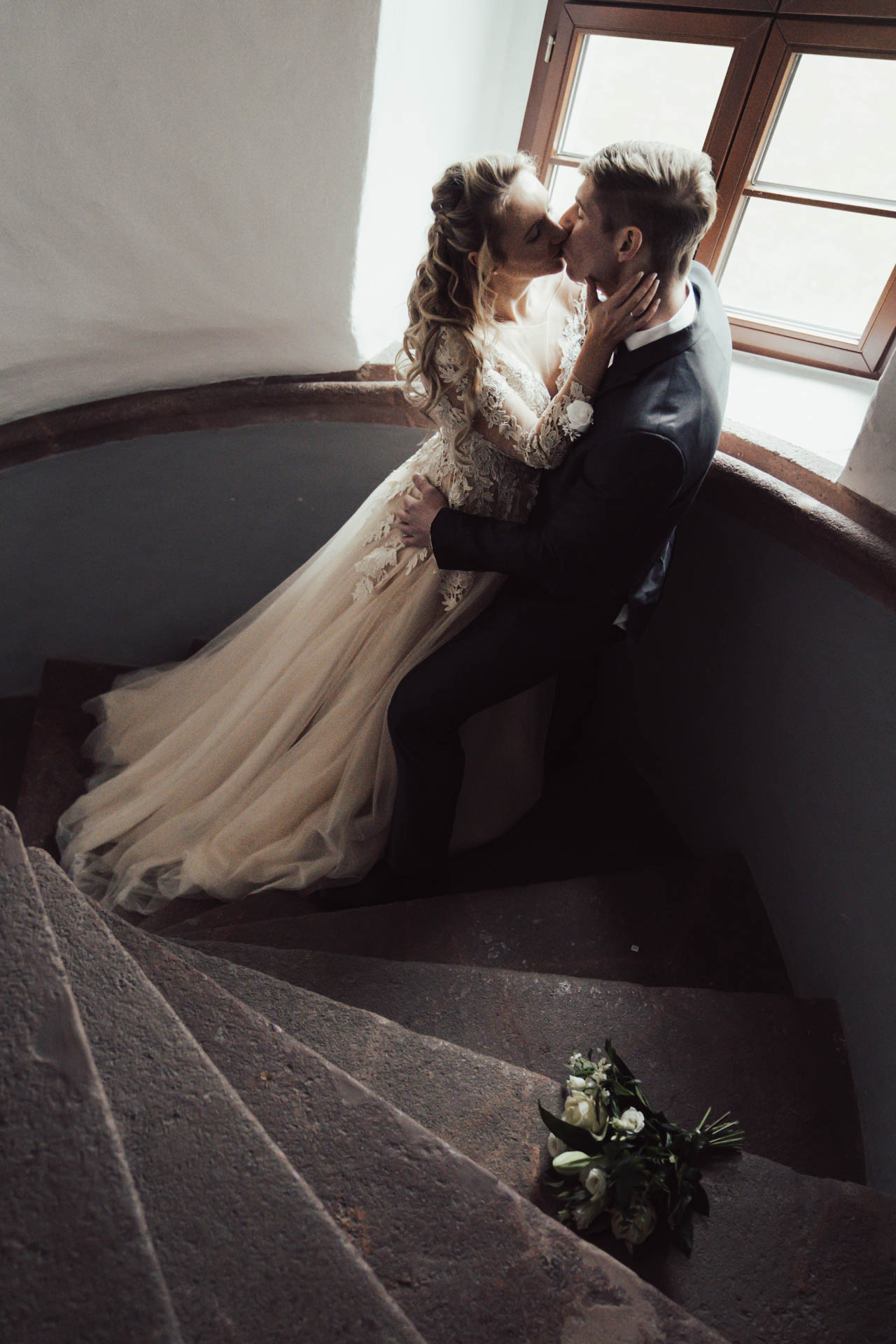 Leipzig Hochzeit Paarshooting Paarfotograf - Hochzeitsfoto im Wasserschloss Podelwitz