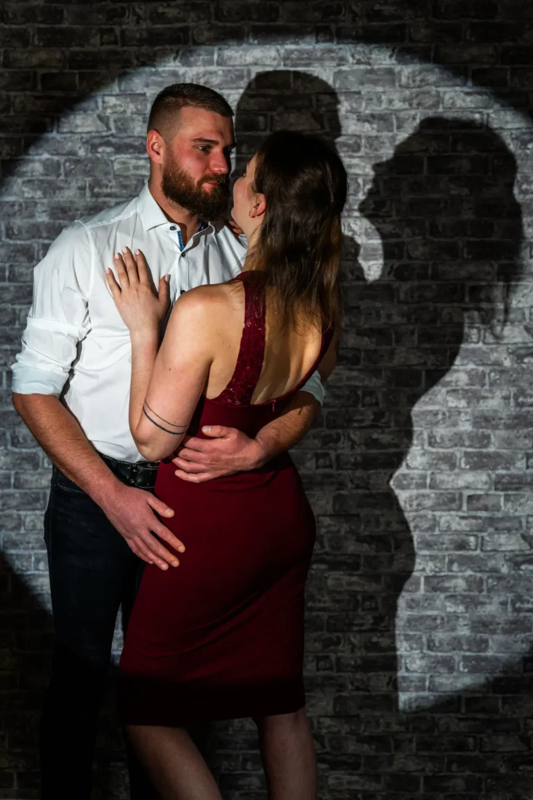 Julia und Kevin - von "James Bond" bis sexy Handwerker