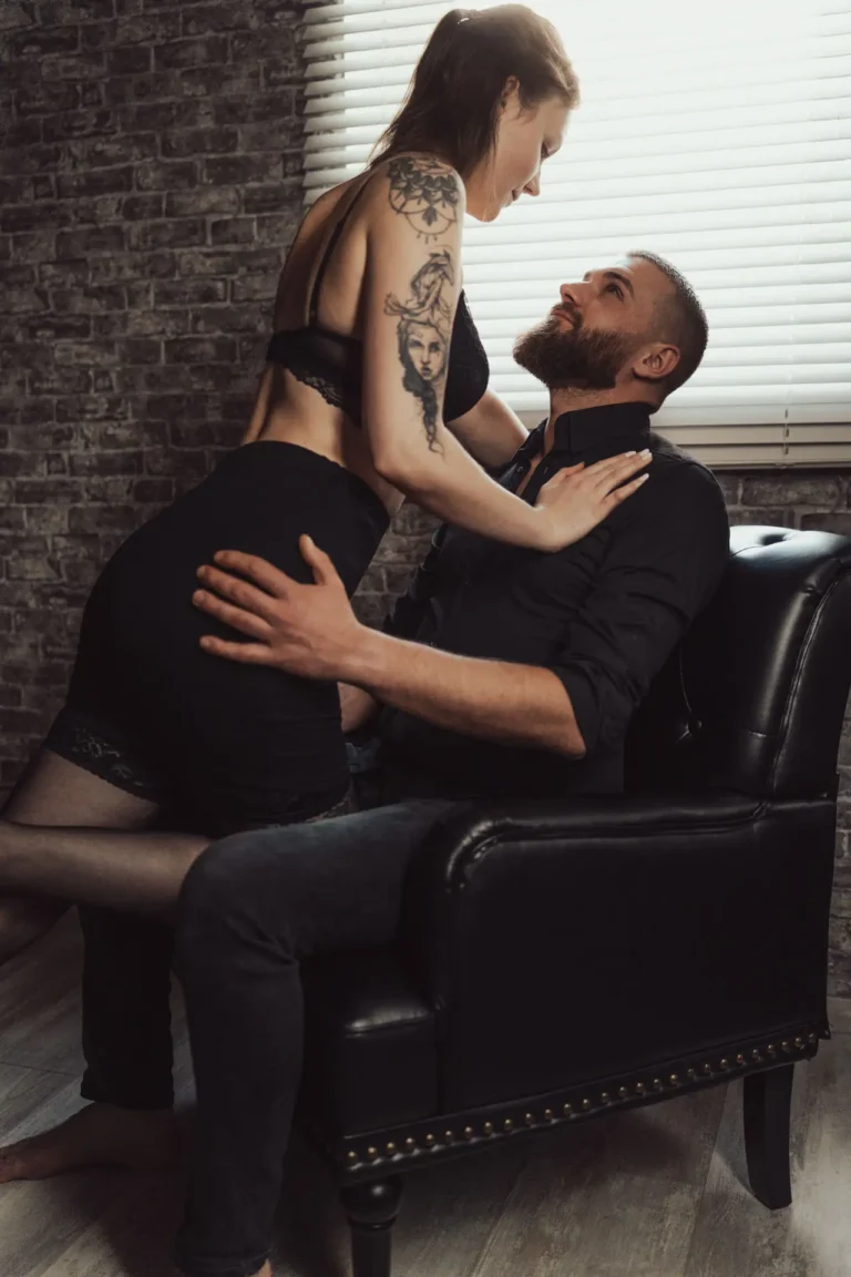 Julia und Kevin - von "James Bond" bis sexy Handwerker