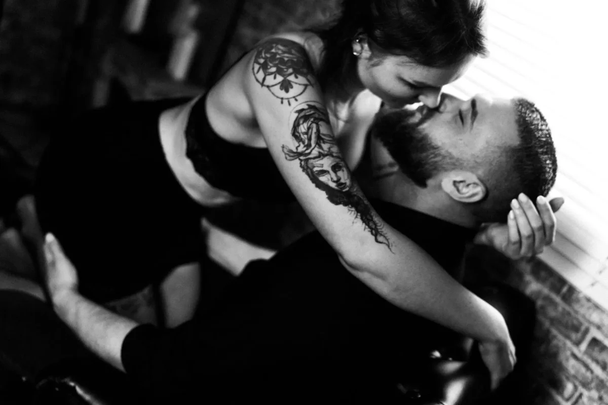 Julia und Kevin - von "James Bond" bis sexy Handwerker