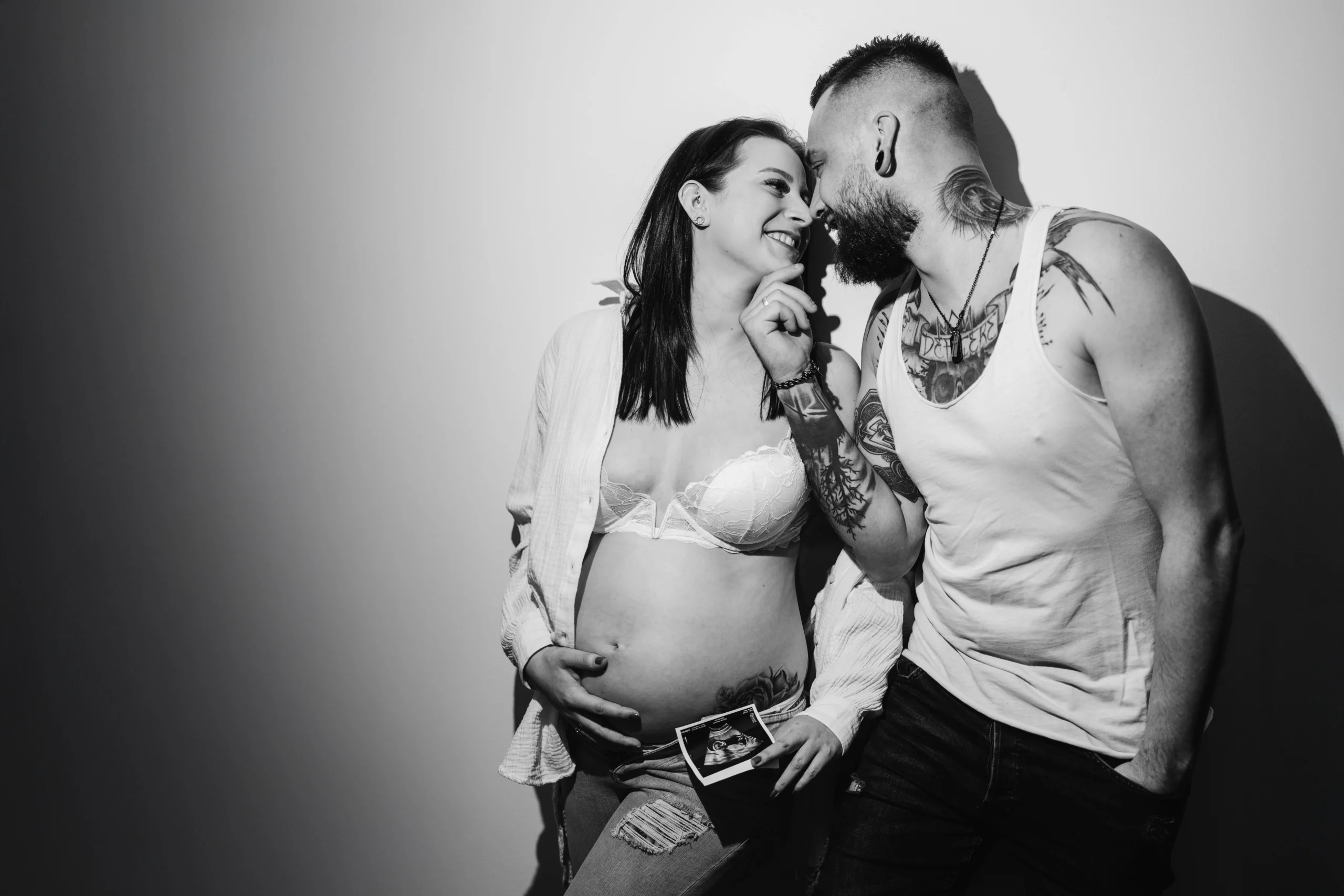 Fotograf Leipzig - Laura und Toni 30 Babybauch scaled