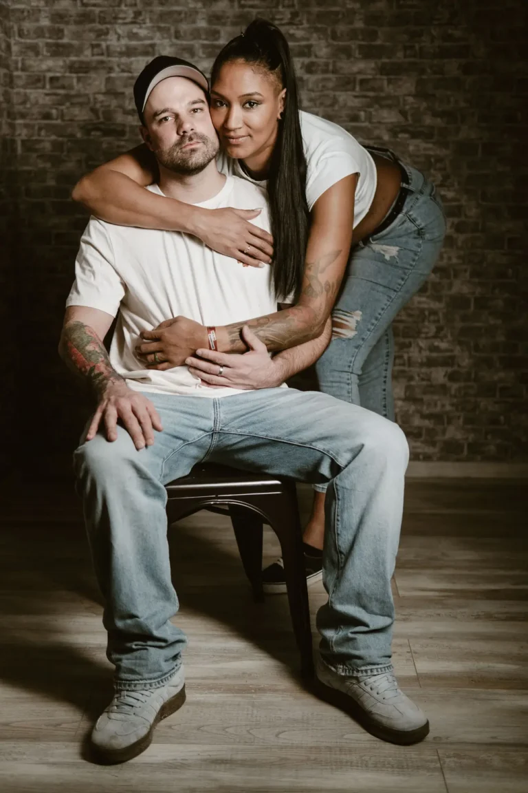 Stephanie und Christian - erotisches Paarshooting mit Größenunterschied