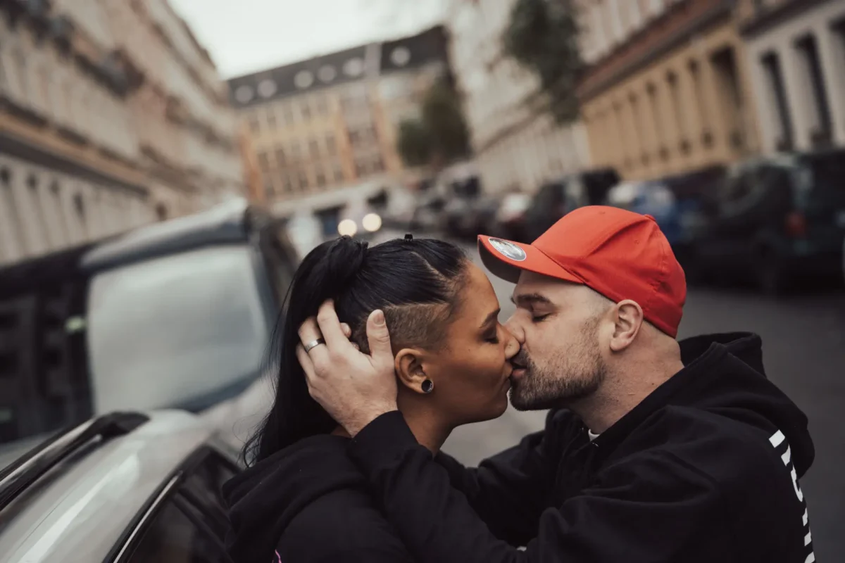 Stephanie und Christian - erotisches Paarshooting mit Größenunterschied